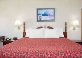 A Red Dot Inn Milledgeville 4