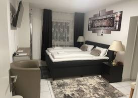 Hotel Am Wildpark 5