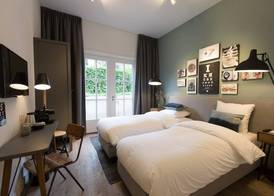 Eye Hotel 2