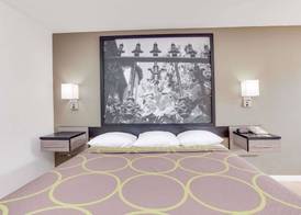 Super 8 by Wyndham Dalton 4