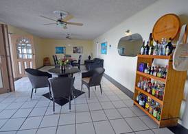 Beyond Sunset Resort & Villas 3