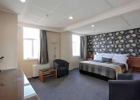 Kelvin Hotel 4