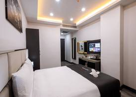 Meyzi Hotel 4