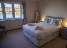 Old Pier Cottage B&B 4