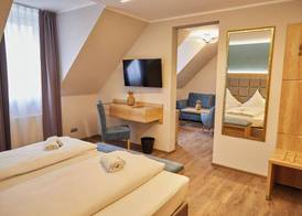 Bernstein Acamed Resort 5