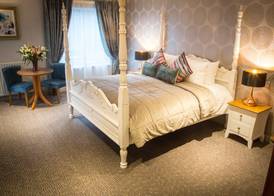 Longcourt House Hotel 2