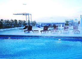 Luxe Grand Hotel 3
