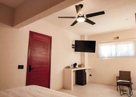 Beachfront Hotel Boutique DK 3