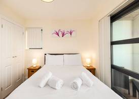 West Beach - Holiday Apartments 4