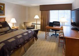 Bismarck Hotel and Conference Center 4