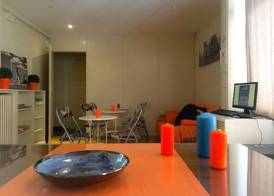 Barcelona City Street Hostal 3