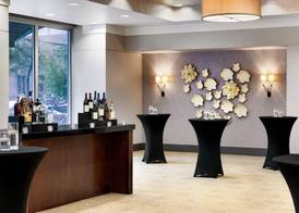 Magnolia Hotel Houston, a Tribute Portfolio Hotel 3