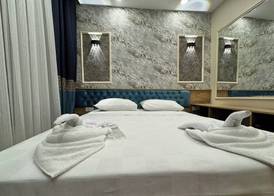 Riverside Hotel 2