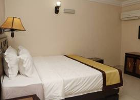 Commordore Hotel 5