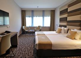 XO Hotels Blue Square 4