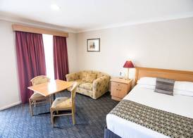 Best Western Plus All Settlers Motor Inn 4