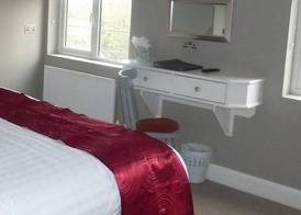 Ryan's Hotel 3