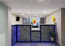 Super 8 by Wyndham Buffalo 2