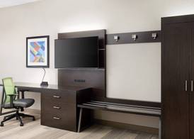 Holiday Inn Express & Suites SEYMOUR by IHG 4