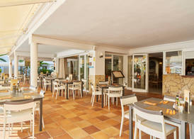 Invisa Aparthotel Casa Luis 4