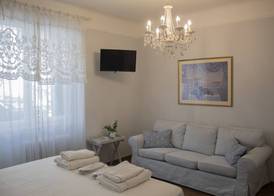 The Koukaki Residence 5