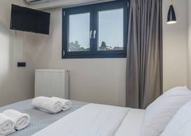 Dionisos Luxury Suites 4