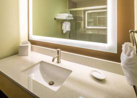 Red Lion Inn and Suites Everett 3