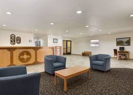 Travelodge by Wyndham Belen 3