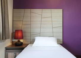 Rambuttri Village Plaza 5
