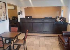SureStay Hotel by Best Western Hollister 4