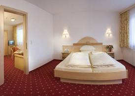 Superior Hotel Persal 3