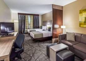 Comfort Inn & Suites Houston I-45 North - IAH 5