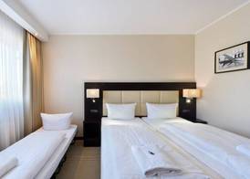 Hotel am Karlstor 2