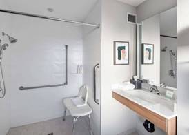 Holiday Inn & Suites SURREY EAST - CLOVERDALE by IHG 5