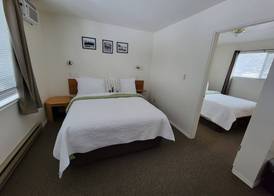 Mountain Springs Motel 5
