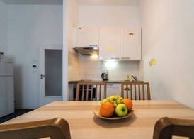 Little Tom Apartments 4