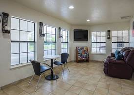 Motel 6 Madisonville, TX 2