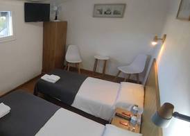Hostal Cruce 5