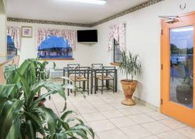 Travelodge by Wyndham Temple 3