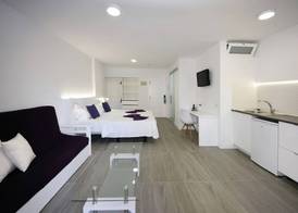 Skyview Hotel by LIVVO 5