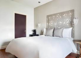 The Crescent Hotel Beverly Hills 4