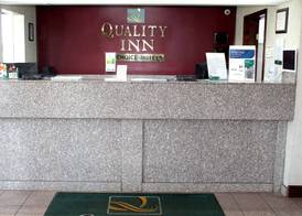 Quality Inn & Suites Dublin 5