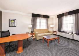 Travelodge by Wyndham El Paso - Airport 4