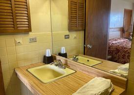 Highland Manor Motel 2