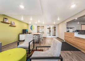 WoodSpring Suites Linden 3