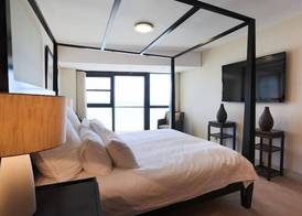 Loddeys Ocean View Apartments 3