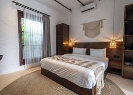 Moonlight EVDEkimi - Stylish 2BR escape with Tropical garden and Pool 5