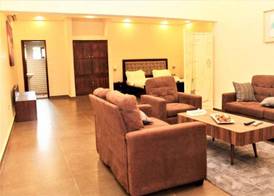 Four Season GUESTHOUSE 5