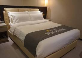 Golden Valley One Hotel Sports Center 2