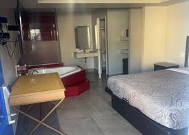 Clover motel 2